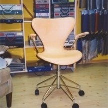 Arne Jacobsen - 3107 - kontorstol i læder